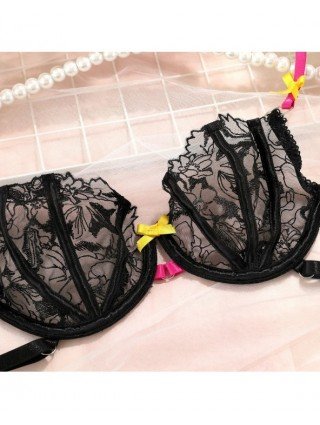 4-Piece Lace Lingerie Set Choker Contrast Color Bow Bandage